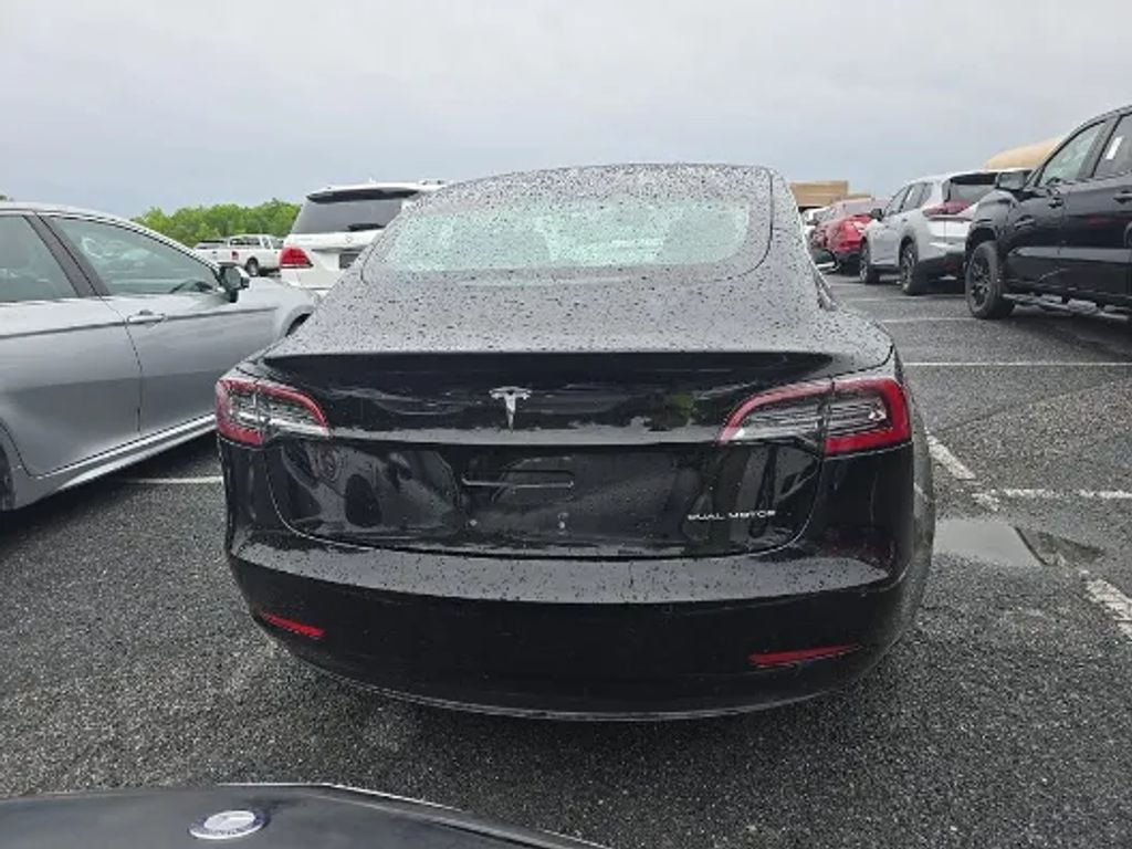 tesla model 3 2018 5YJ3E1EBXJF113391 image tesla model 3 2018 5YJ3E1EBXJF113391 image